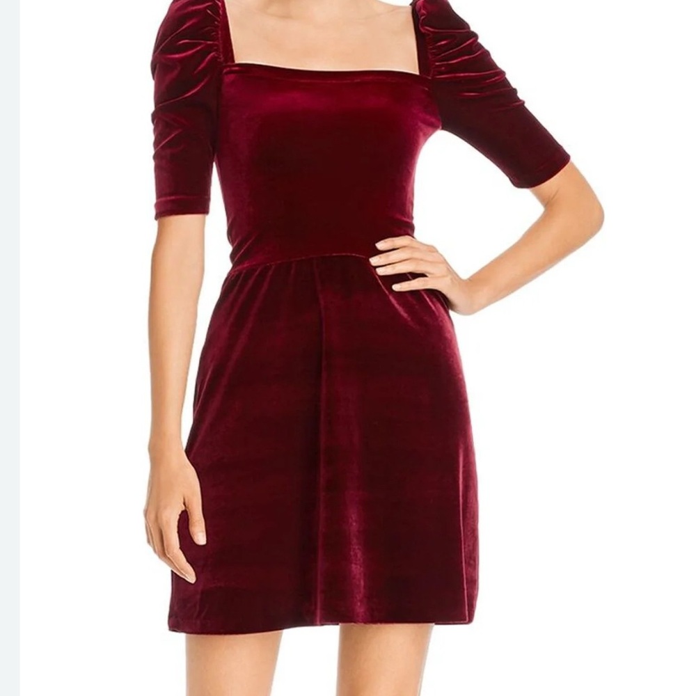 AQUA Burgundy Velvet Square Neck Puff Sleeve Cocktail Sheath Dress Size S NWT